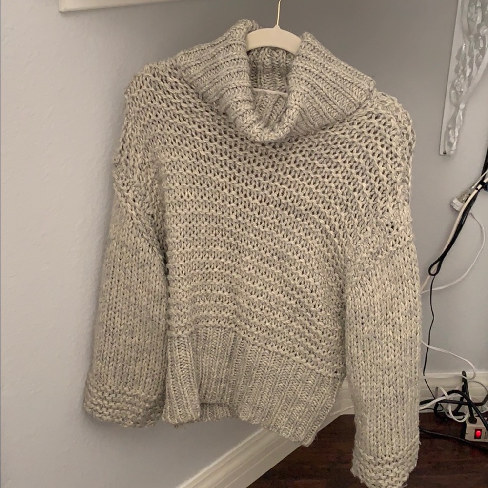 Loose-knit Turtleneck
